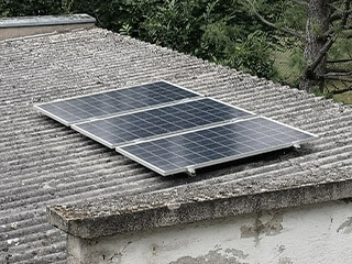 Eine neue Solaranlage lohnt sich nicht nur bei einem neuen Dach.